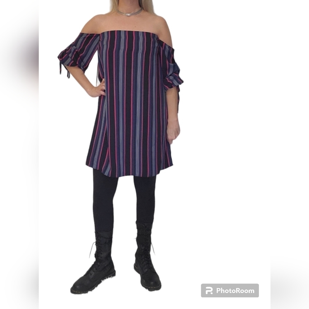Cynthia Steffe off the shoulder striped dress/tunic size 4  NWT